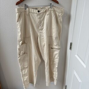 Wild Fable Cream Cargo Pants